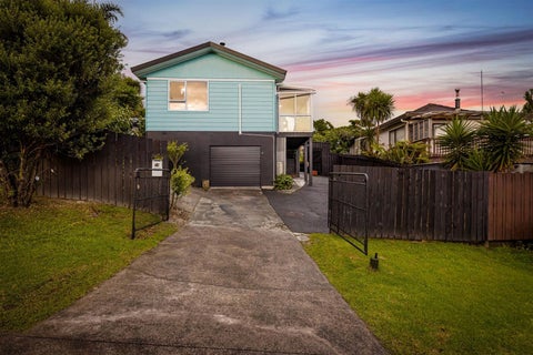 74 Keegan Drive, Massey, Auckland