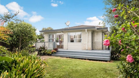 1/25 Lyren Place, Half Moon Bay, Auckland