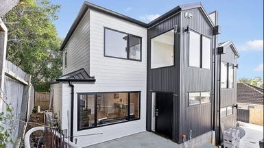 4D Epping Road, Henderson, Auckland