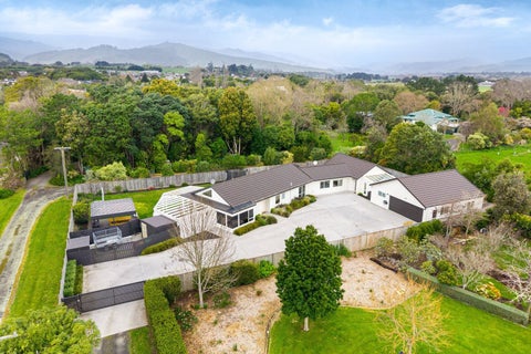 52 County Road, Otaki