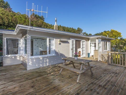 146 Parkvale Road, Karori, Wellington
