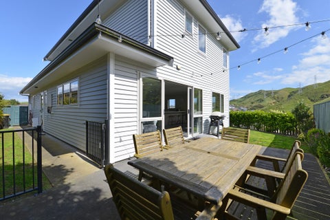 5A Gifford Grove, Churton Park, Wellington