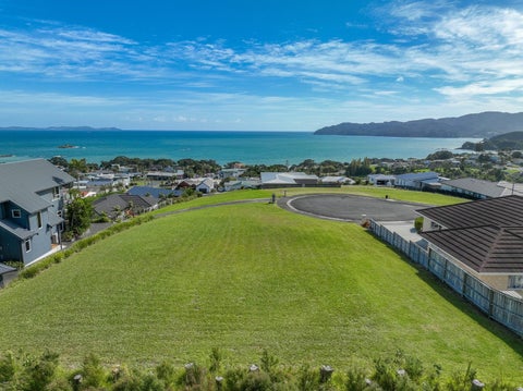 33 Lori Lane, Coopers Beach, Coopers Beach