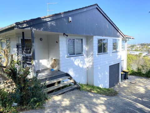 2/75A Target Road, Totara Vale, Auckland