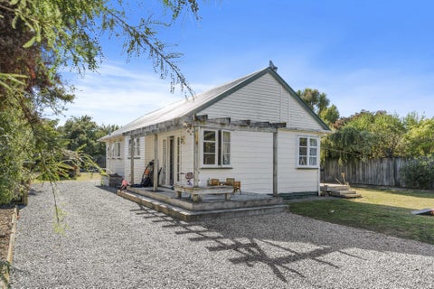 33 Malcolm Street, Martinborough