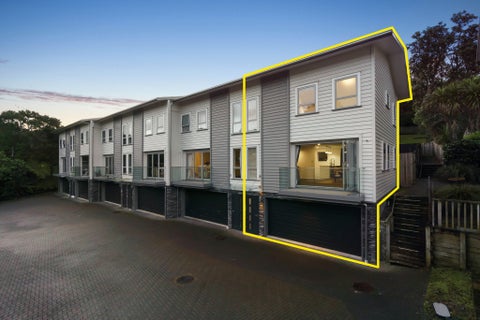 6/13 Kaihu Street, Northcote, Auckland