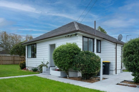 32 Bateman Avenue, Bryndwr, Christchurch