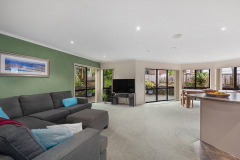 60 Cabeleigh Drive, Helensville, Helensville