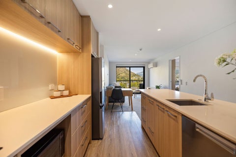 706/10 Copper Beech Avenue, Frankton, Queenstown