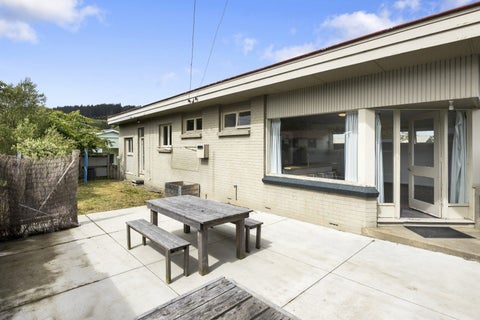 10 Hall Road, Sawyers Bay, Port Chalmers