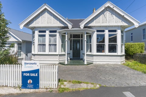 8 ARGYLE STREET, Mornington, Dunedin