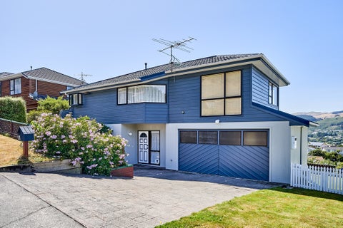 19 Ordley Grove, Tawa, Wellington