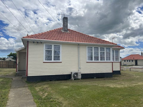 13 Goldsmith Crescent, Levin, Levin