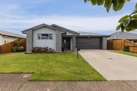 16 Tuaia Street, Pyes Pa, Tauranga