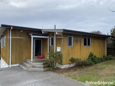 1113 Papamoa Beach Road, Papamoa Beach, Papamoa