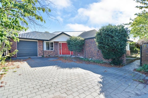 21 Glastonbury Drive, Burwood, Christchurch