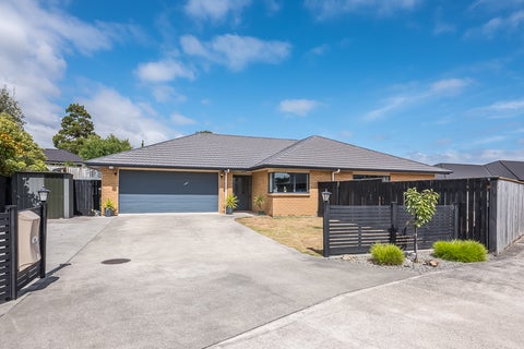 10 Georgia Grove, Paraparaumu