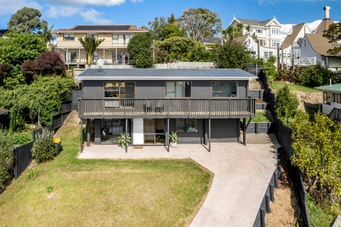14 Telstar Place, Beach Haven, Auckland