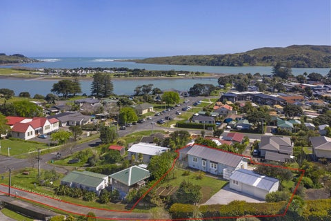 18 Stewart Street, Raglan