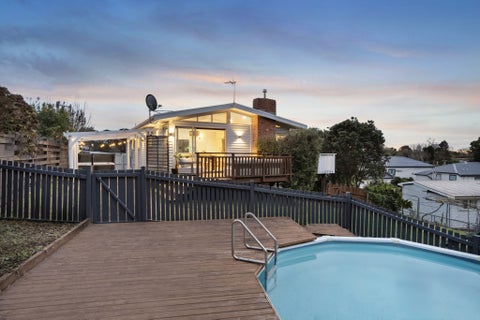 42 Kay Drive, Blockhouse Bay, Auckland