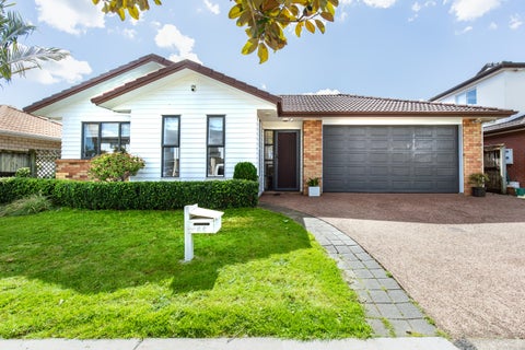 66 Baverstock Road, Flat Bush, Auckland