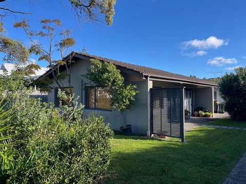 17A Walton Street, Red Beach, Whangaparāoa
