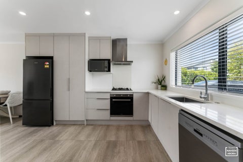32A Biplane Street, Takanini, Auckland