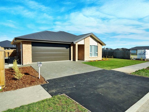 87 Gladstone Road, Woodend, Woodend