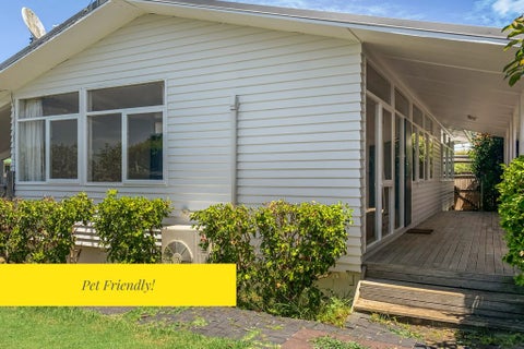 16 Rickards Place, New Lynn, Auckland