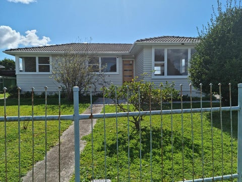 16 Lachlan Place, Favona, Auckland