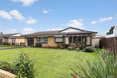 1/327 Great South Road, Papakura, Auckland