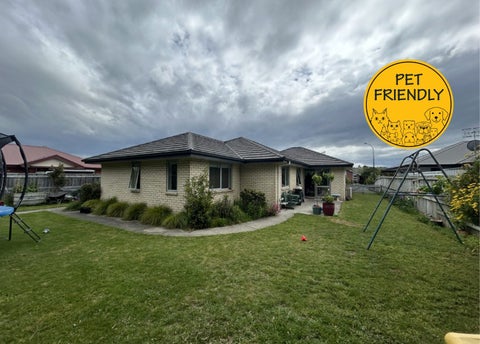 19 Ernest Place, Brightwater