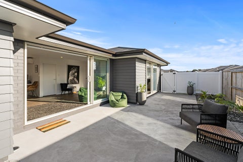 18 Olney Court, One Tree Point