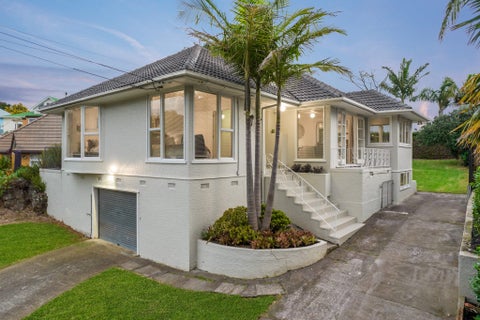23 Brewster Ave, St Lukes, Auckland