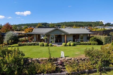 28 Greenbelt Place, Wanaka