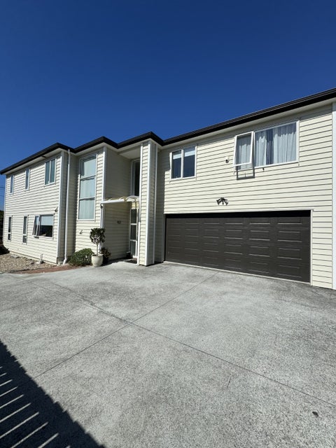 8 Harrington Road, Henderson, Auckland