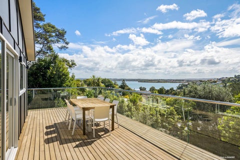 5 Odin Place, Beach Haven, Auckland