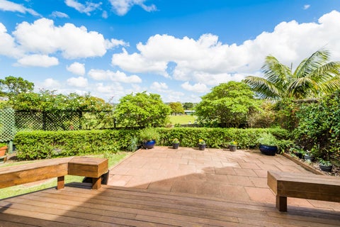 23/8 Tobago Place, Sunnynook, Auckland