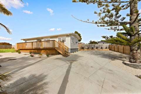15 Ashbourne Place, Glendene, Auckland