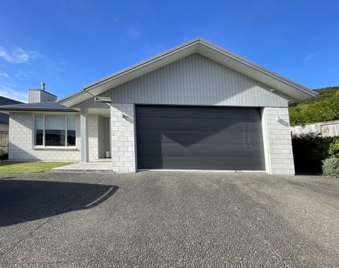 225 Lakes Boulevard, Pyes Pa, Tauranga