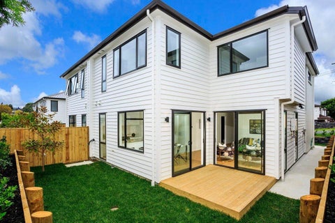 2A Livingstone Street, Milford, Auckland