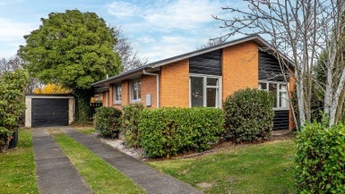 38 Clivedon Place, Redwood, Christchurch