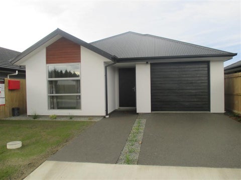 18 Minerva Crescent, Woodend, Woodend