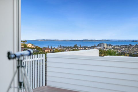 70 Waldorf Crescent, Orewa, Orewa