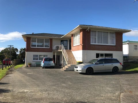 86 Royal View Road, Te Atatu South, Auckland