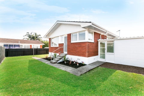 3/8 Russell Road, Manurewa, Auckland
