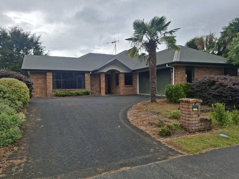 24 Oaklands Drive, Cambridge, Cambridge