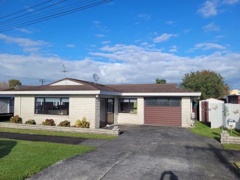 2/1 Price street, Westown, New Plymouth