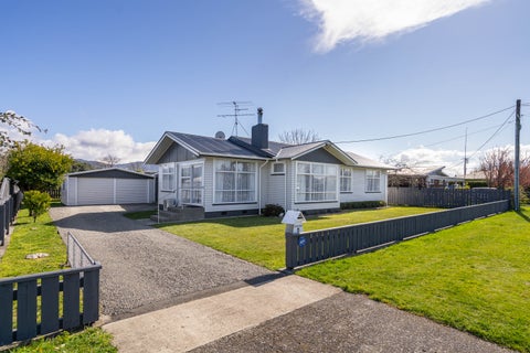 4 Taverner Street, Carterton