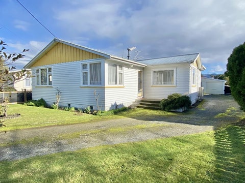 22 Taylor Street, Carterton